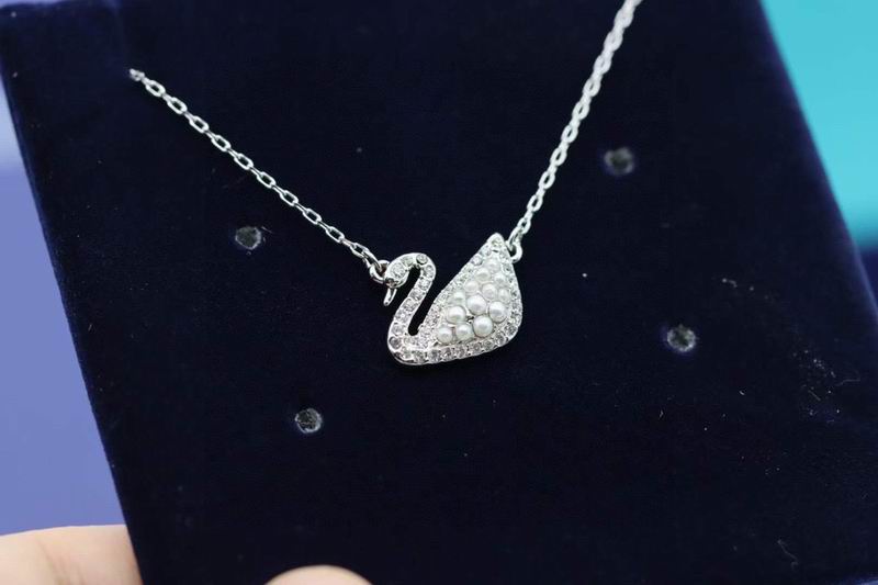 Swarovski Necklace 03yxh83